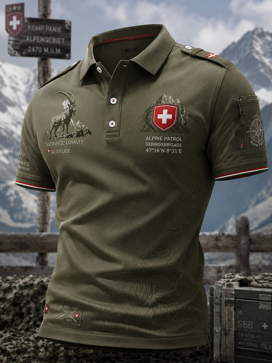 Herren-Poloshirt in Vintage-Optik mit kurzen Ärmeln und alpinem, militärinspiriertem Print
